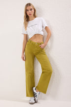 Trendyolmilla Yağ Yeşili Bel Detaylı Yüksek Bel Wide Leg Pantolon TWOAW25JE00039