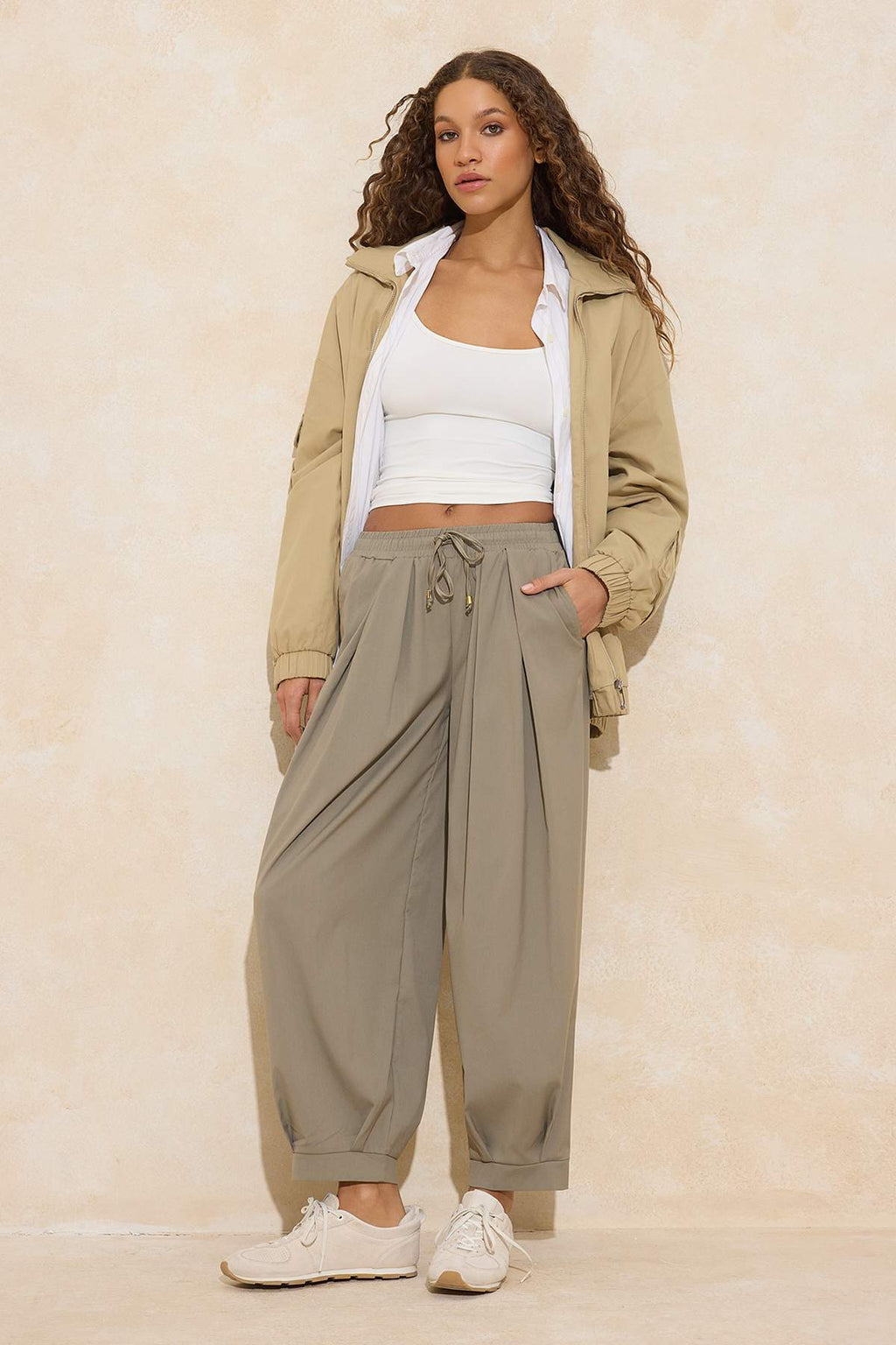 Trendyolmilla Haki Şalvar Kalıp Beli Lastikli Dokuma Pantolon TWOAW26PL00156