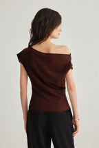 Trendyolmilla Kırmızı Büzgü/Drape Detaylı Dökümlü Asimetrik Yaka Örme Bluz TWOSS25BZ00024