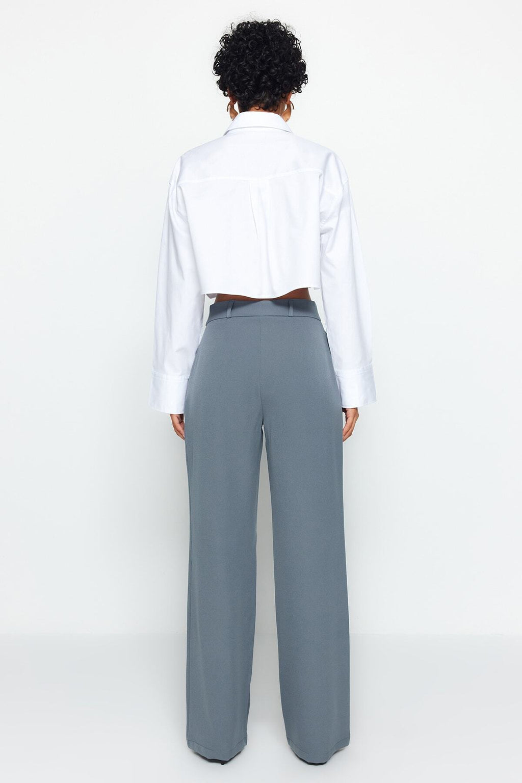 Trendyolmilla Ekru Yüksek Bel Wide Leg/Geniş Paça Pilili Dokuma Kumaş Pantolon TWOAW21PL0076