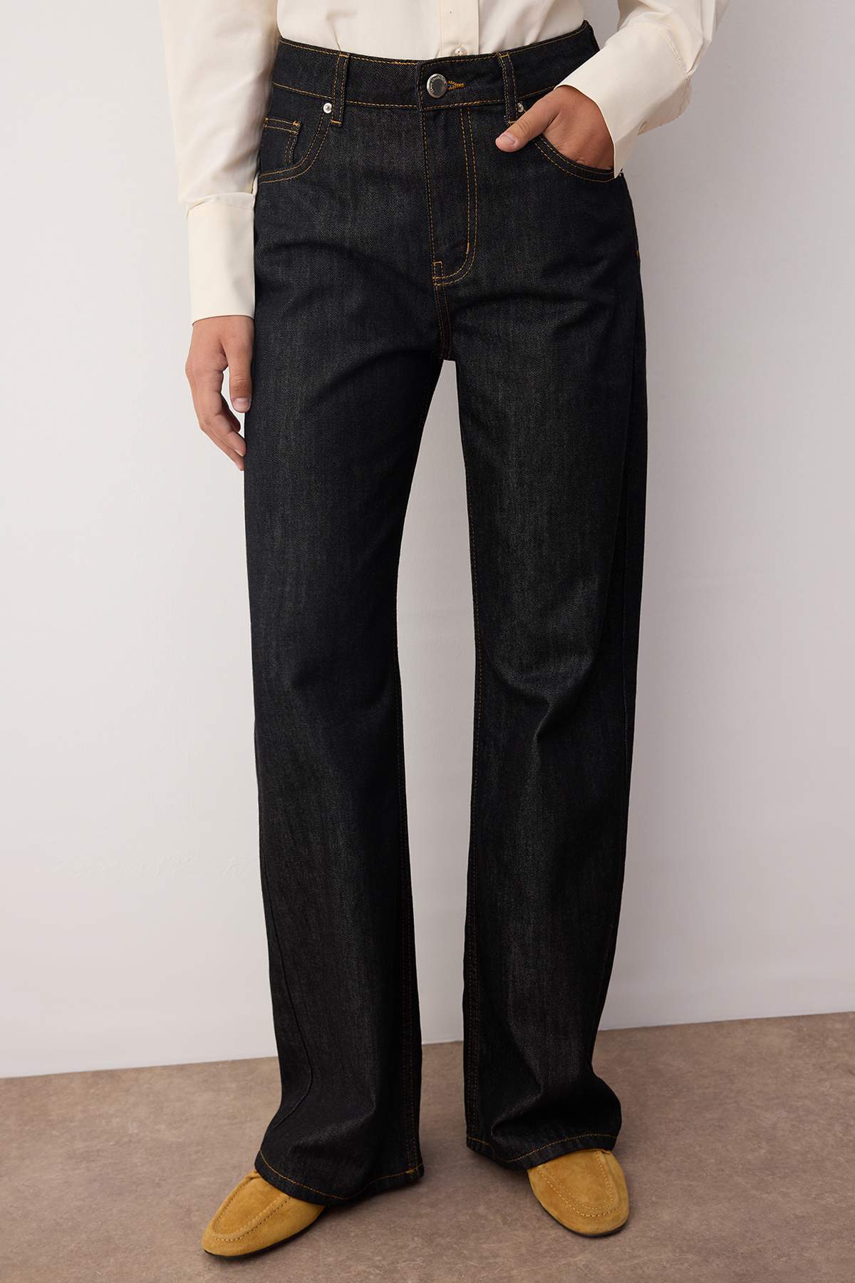 Siyah Yüksek Bel Geniş Paça Wide Leg Jeans TWOAW26JE00070 الصورة الرئيسية