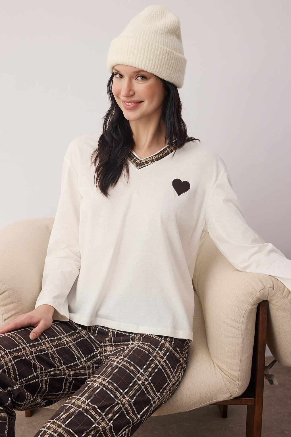 Trendyolmilla Siyah %100 Pamuklu Kalpli Ekoseli Örme Pijama Takımı THMAW26PT00063