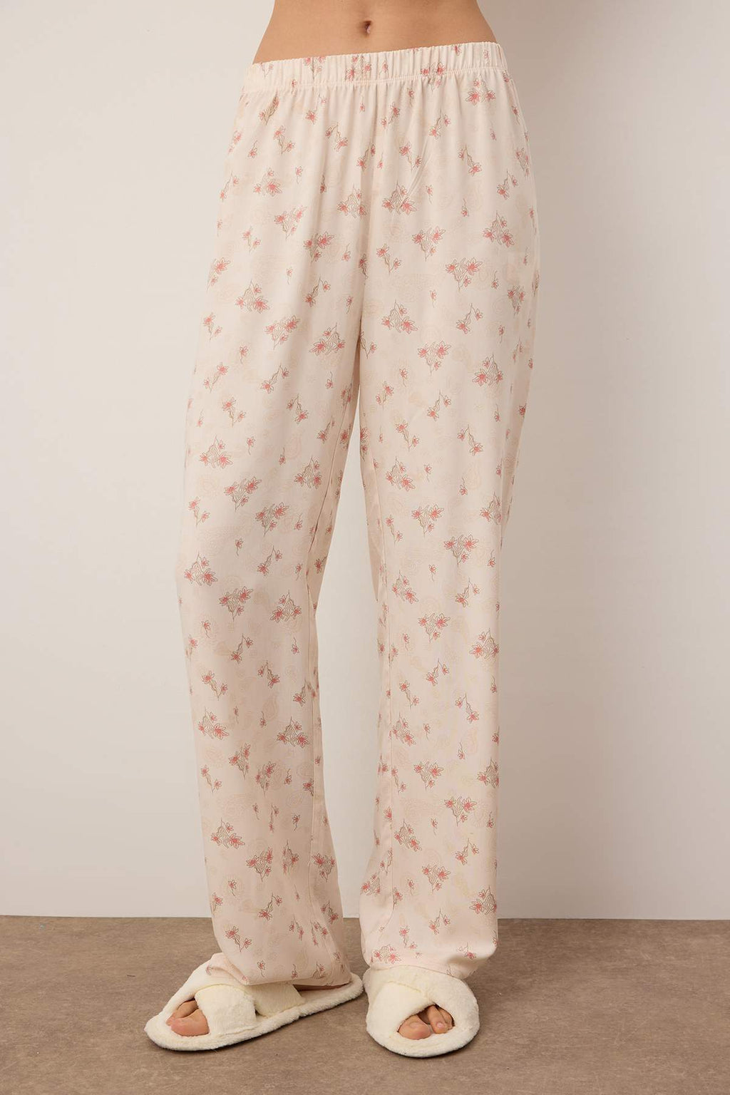 Çok Renkli Çiçekli Viskon Dokuma Pijama Takımı THMAW26PT00104