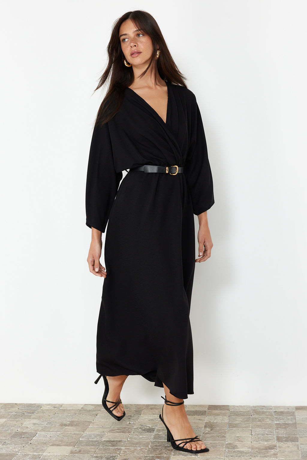 Trendyolmilla Kahverengi Kemerli A-line Kruvaze Yakalı Aerobin Boho Midi Dokuma Elbise TWOSS24EL00992