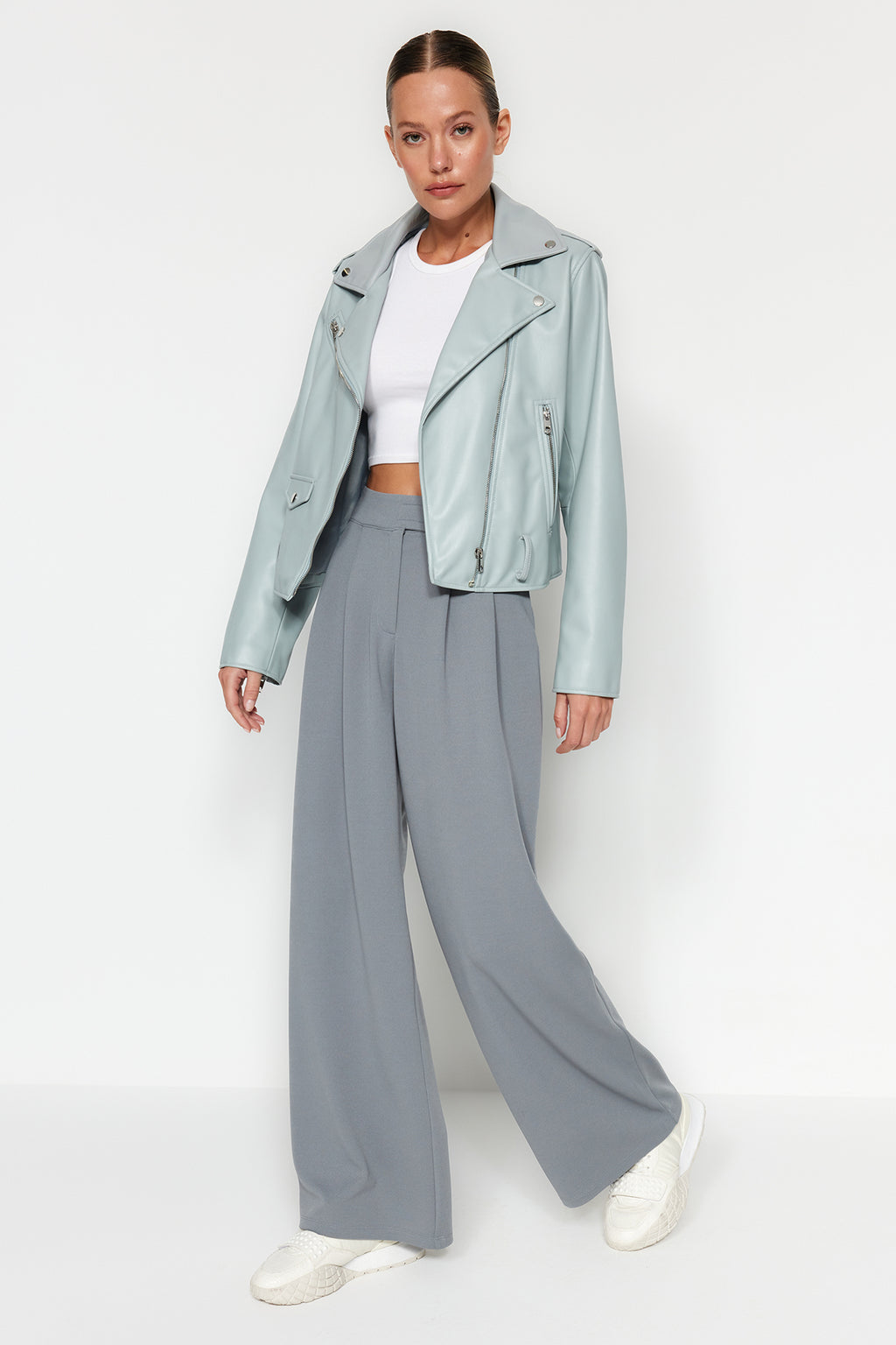 Trendyolmilla Yunus Gri Cırt Cırt Kapamalı Yüksek Bel Pileli Wide Leg/Geniş Kesim Örme Pantolon TWOAW24PL00177