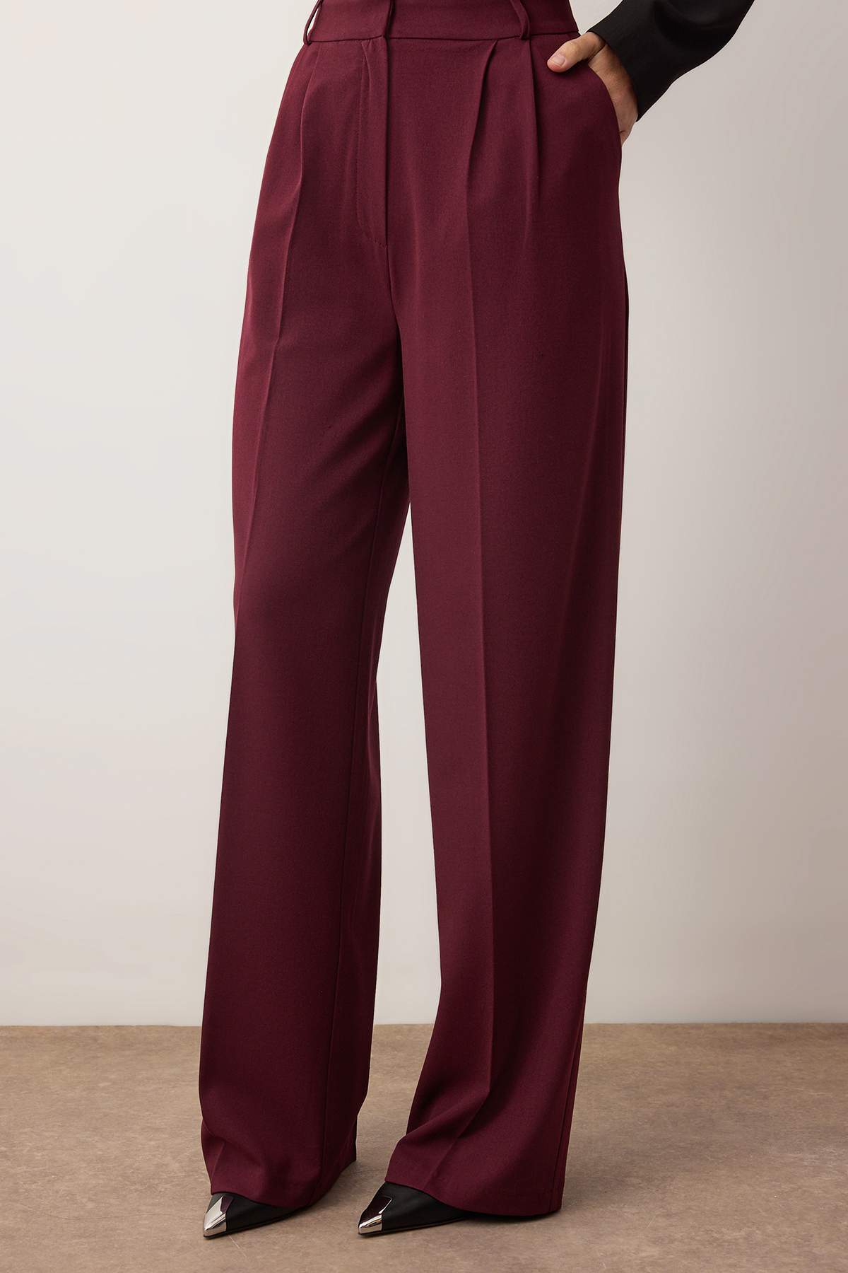 Trendyolmilla Lacivert Bol Paça Dokuma Pantolon TPRAW23PL00016