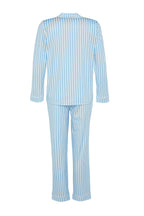 Trendyolmilla Mavi Çizgi Desenli Biyeli İçi Polarlı Gömlek-Pantolon Örme Pijama Takımı THMAW24PT00050