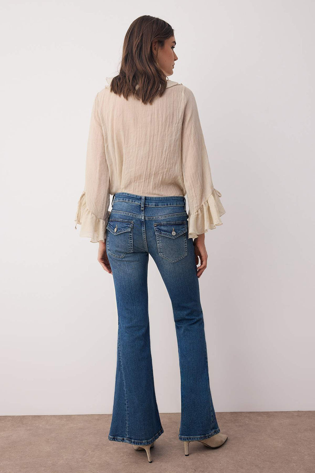 Mavi Dikiş Detaylı Düşük Bel Comfort/Esnek Flare Jeans TWOAW26JE00043