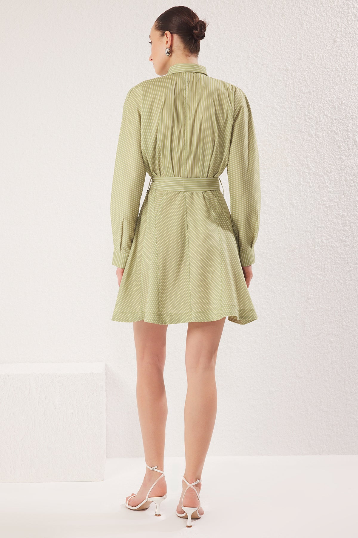Trendyolmilla Nar Çiçeği Çizgili Kuşaklı Kısa / Mini  Dokuma Elbise TWOAW25EL00154