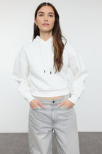 Trendyolmilla Siyah Kalın İçi Polarlı Kapüşonlu Rahat Kesim Crop Basic Örme Sweatshirt TWOAW24SW00105