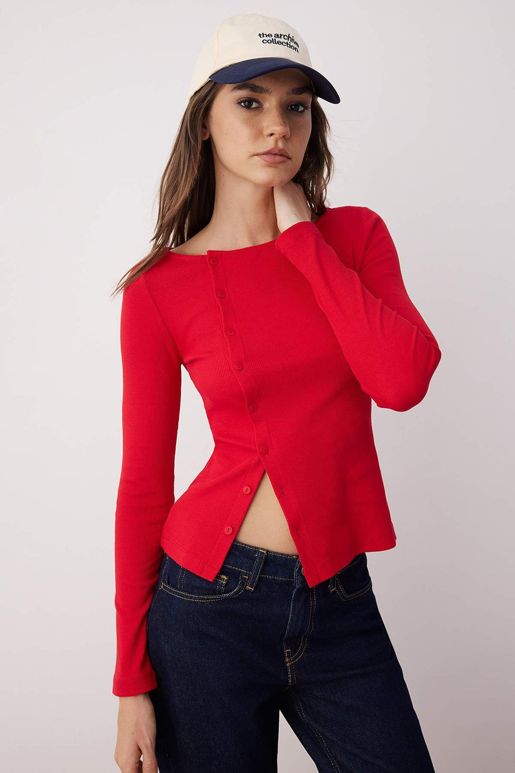 Trendyolmilla Kırmızı Düğmeli Bisiklet Yaka Vücuda Oturan Fitilli Esnek Örme Bluz TWOAW26BZ00104