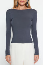 Trendyolmilla Kırmızı Pamuklu Esnek Sırt Dekolteli Fitted/Vücuda Oturan Esnek Bluz TWOAW24BZ00160