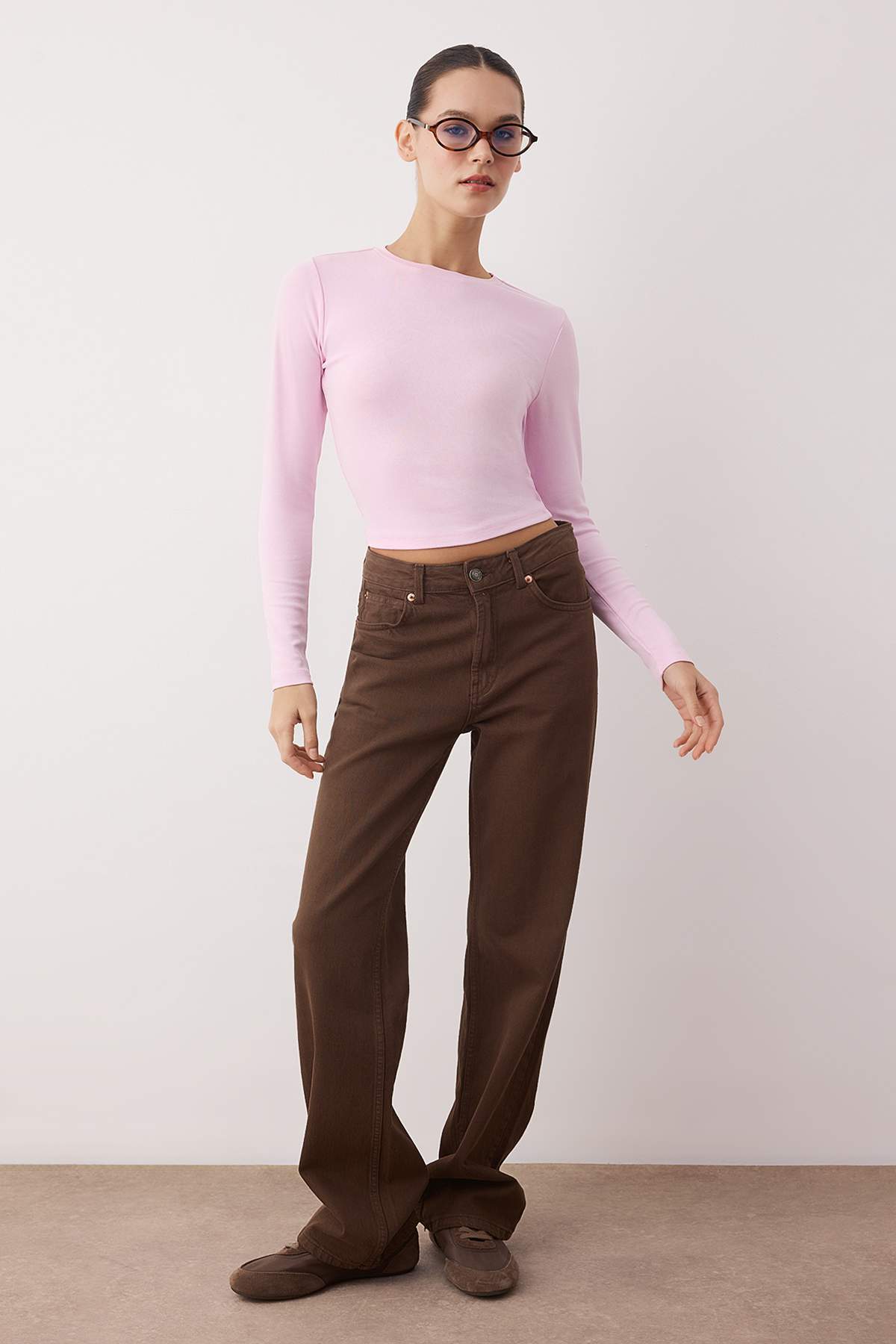 Trendyolmilla Açık Pembe Premium Viskon Bisiklet Yaka Crop Esnek Örme Bluz TWOAW24BZ00116 Secondary image