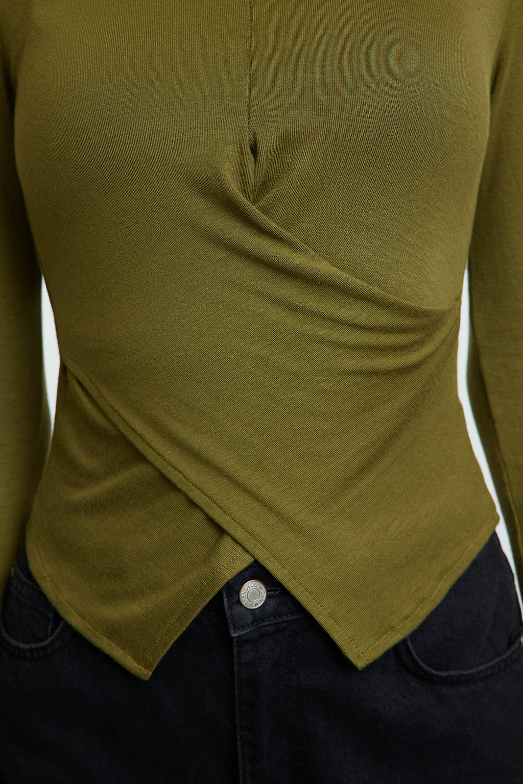 Trendyolmilla Haki Kruvaze Büzgü/Drape Detaylı Slim/Vücuda Oturan Örme Bluz TWOAW25BZ00216