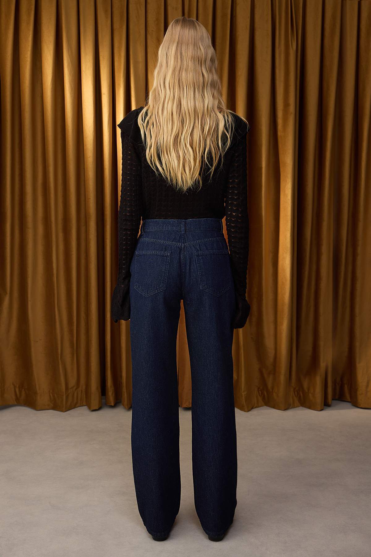 Özel Koleksiyon Koyu Mavi Kuş Gözü Bağlama Detaylı Yüksek Bel Wide Leg Jeans TWOAW26JE00042