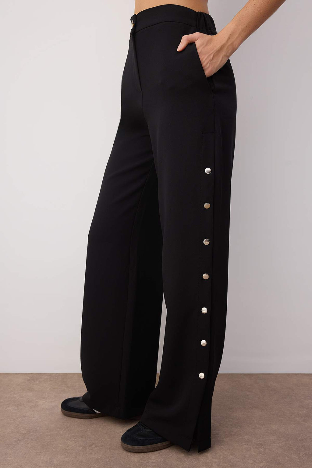 Trendyolmilla Taş Wide Leg/Geniş Paça Yanları Düğmeli Dokuma Kumaş Pantolon TWOSS20PL0398