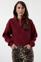 Trendyolmilla Siyah Rahat Kesim Crop Basic Fermuarlı Dik Yaka Kalın İçi Polarlı Örme Sweatshirt TWOAW24SW00221