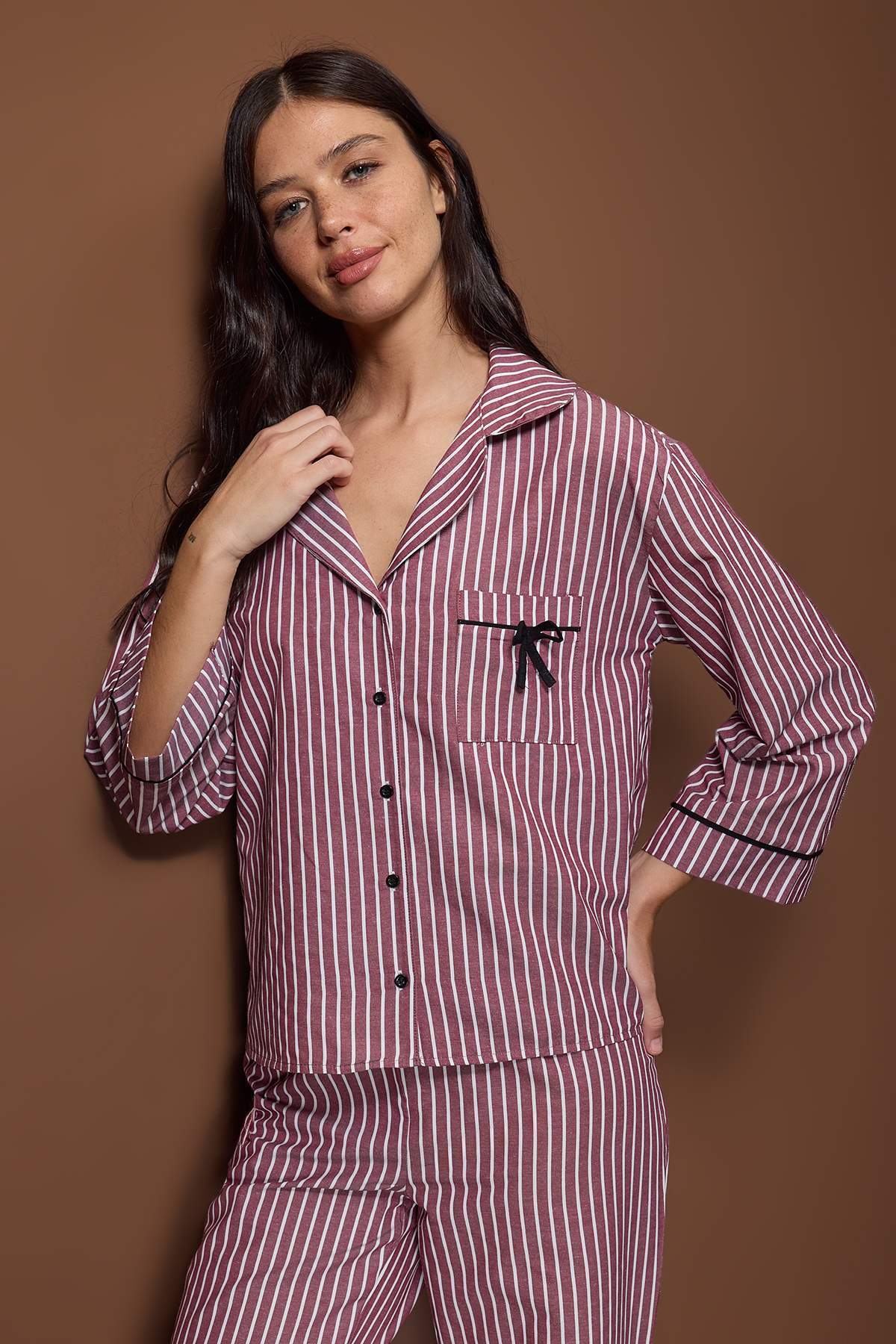 Trendyolmilla Mavi Çizgili Poplin Dokuma Pijama Takımı THMAW26PT00101