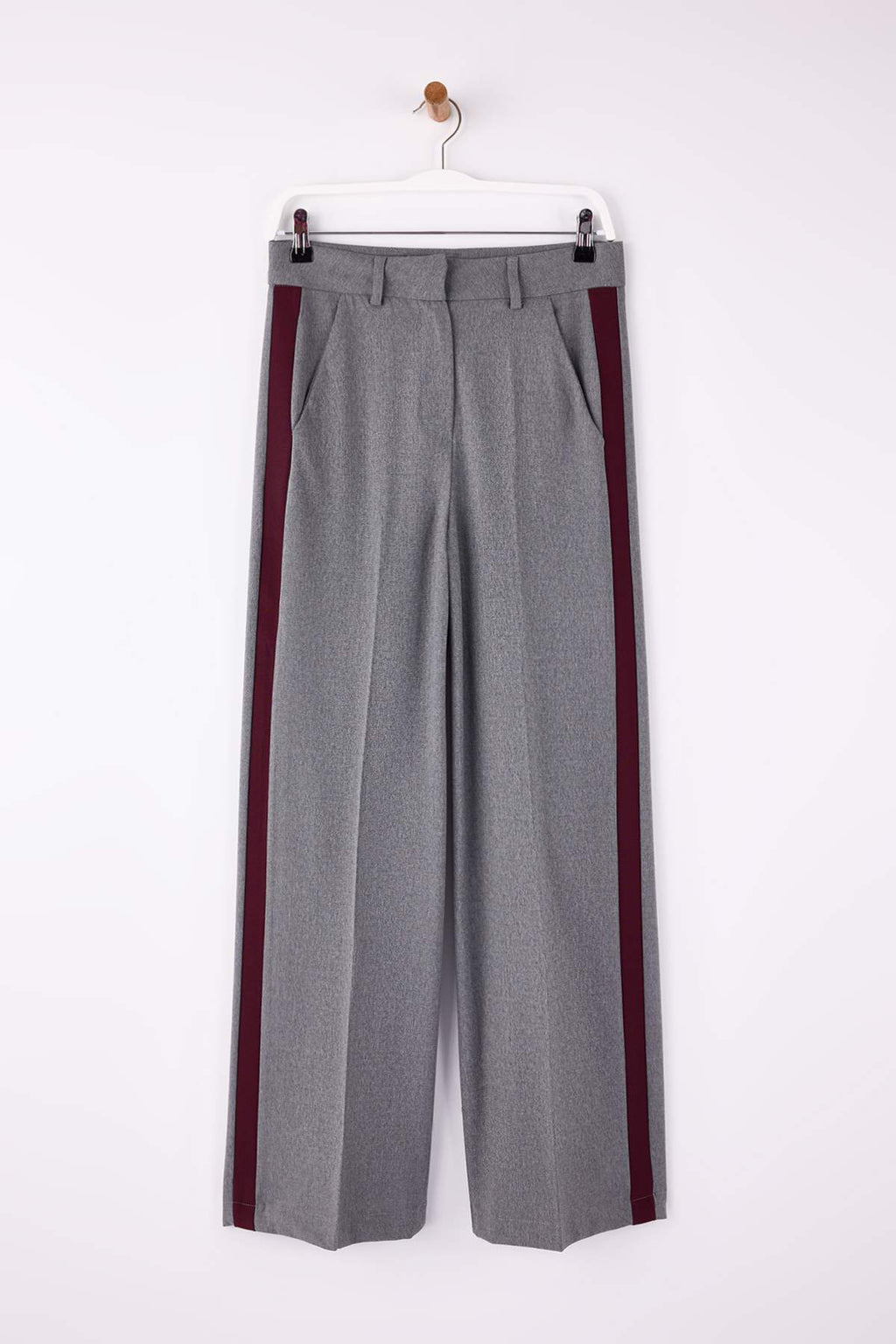 Trendyolmilla Kahverengi Bordo Çizgili Kalın Tuşeli/Kışlık Dokuma Pantolon TWOSS26PL00013
