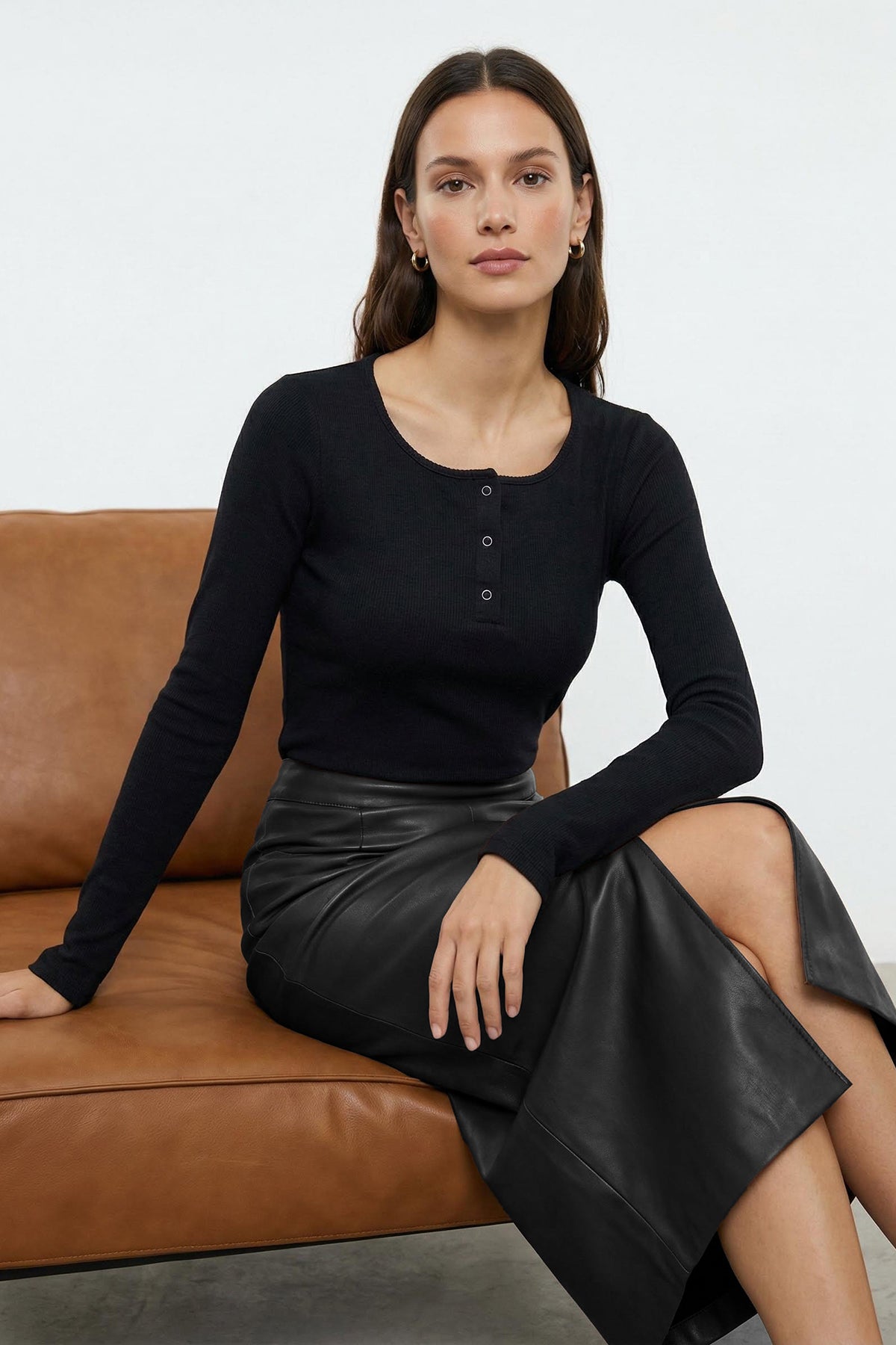 Trendyolmilla Siyah Çıtçıtlı Fitted/Vücuda Oturan Fitilli Esnek Örme Bluz TWOAW25BZ00080