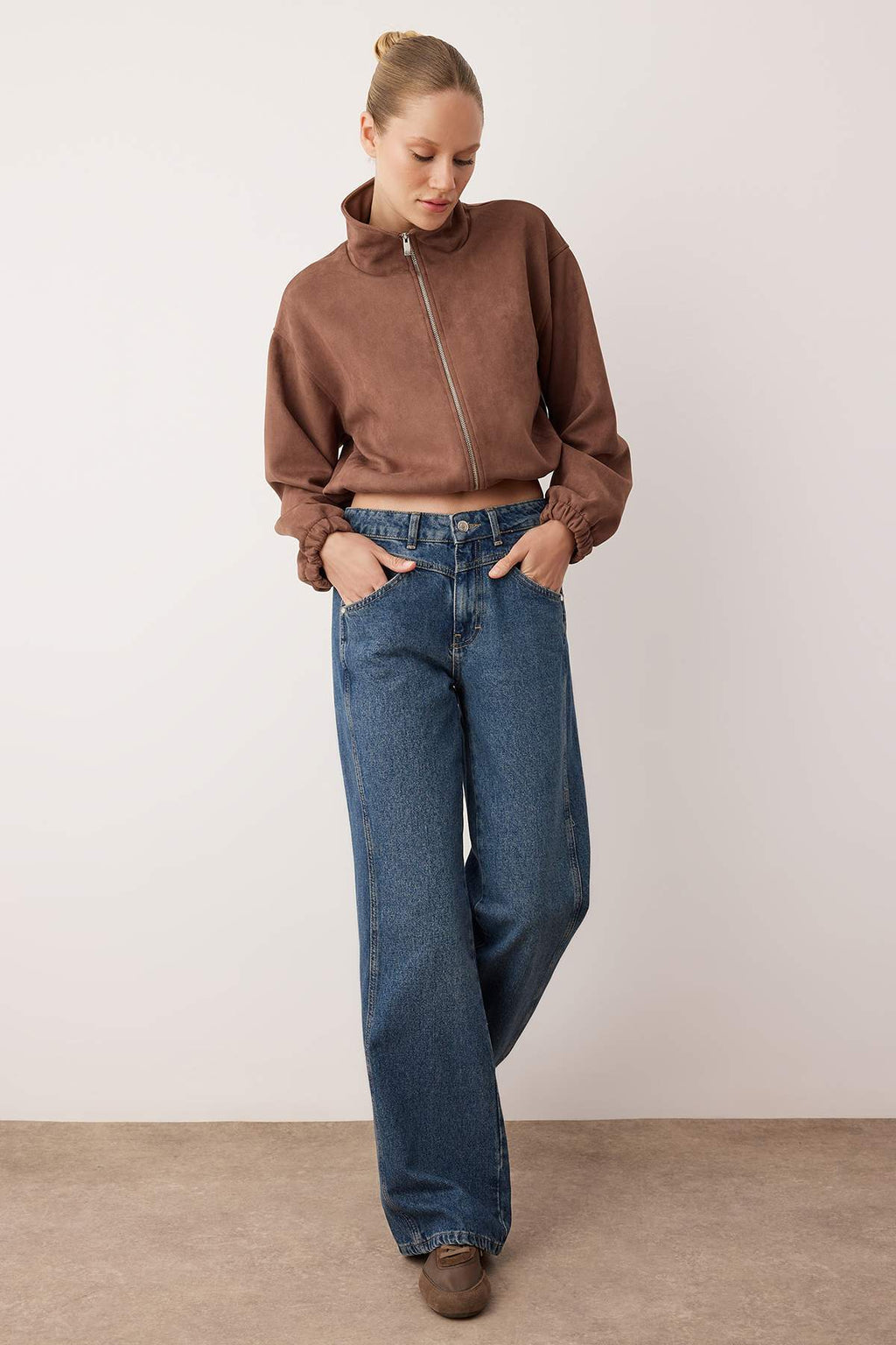 Koyu Mavi Normal Bel Dikiş Detaylı Wide Leg Jeans TWOAW26JE00223