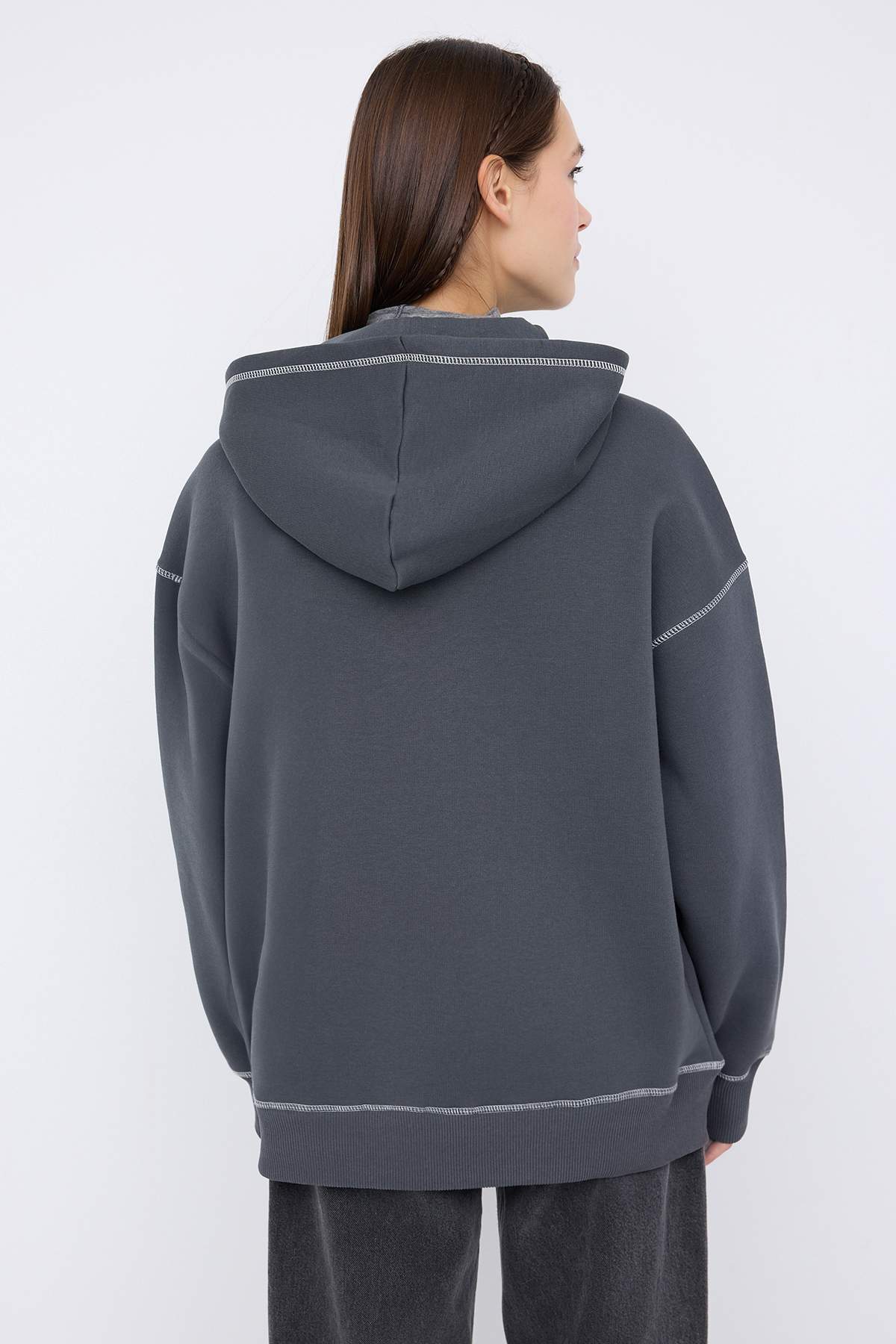 Teen Antrasit Baskılı Yıkamalı Overszie/Geniş Kalıp Kapüşonlu Örme Sweatshirt TWOAW26SW00173