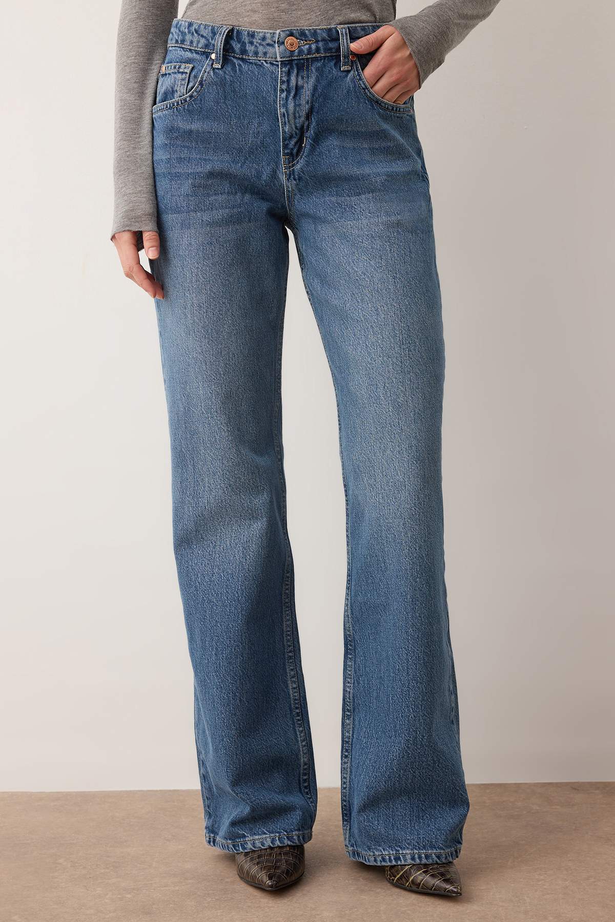 Trendyolmilla Mavi*001 Normal Bel Geniş Paça Wide Leg Jeans TWOAW26JE00078