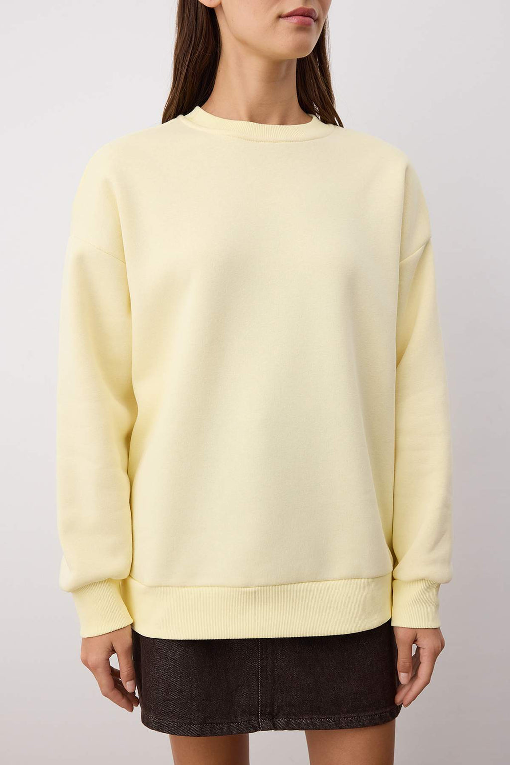 Trendyolmilla Siyah Oversize/Bol Kesim Bisiklet Yaka Kalın/İçi polarlı Örme Sweatshirt TWOAW24SW00102