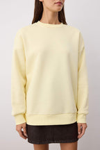 Trendyolmilla Siyah Oversize/Bol Kesim Bisiklet Yaka Kalın/İçi polarlı Örme Sweatshirt TWOAW24SW00102
