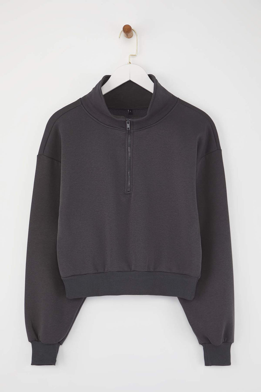 Trendyolmilla Siyah Rahat Kesim Crop Basic Fermuarlı Dik Yaka Kalın İçi Polarlı Örme Sweatshirt TWOAW24SW00221
