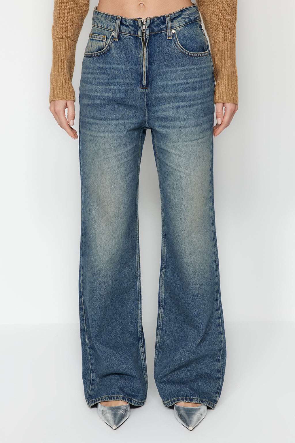 Mavi More Sustainable Soluk Efekt Vintage Fermuar Detaylı Yüksek Bel Wide Leg Jeans TWOAW24JE00315