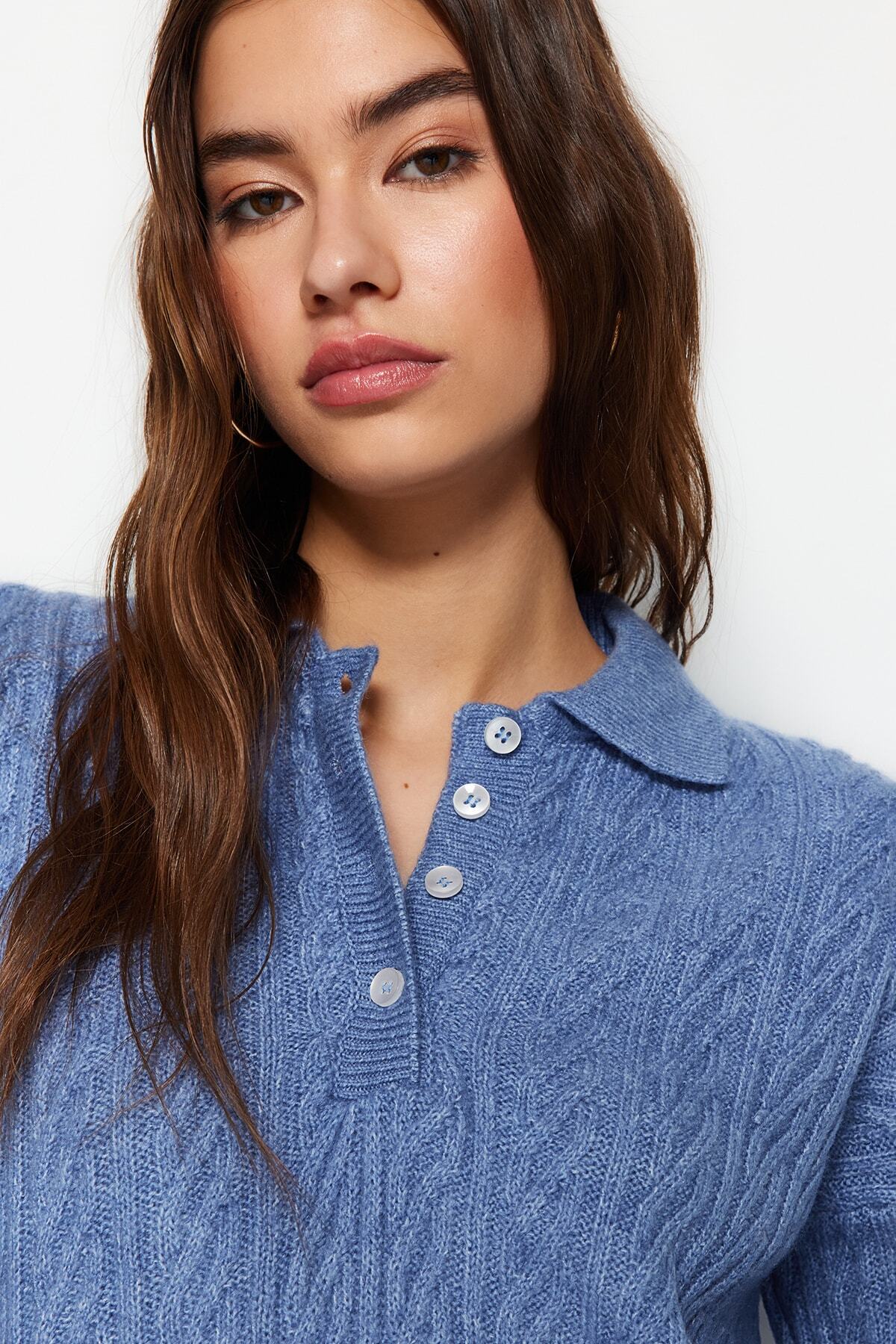 Trendyolmilla Mavi Geniş Kalıp Yumuşak Dokulu Triko Kazak TWOAW21KZ2635 Secondary image