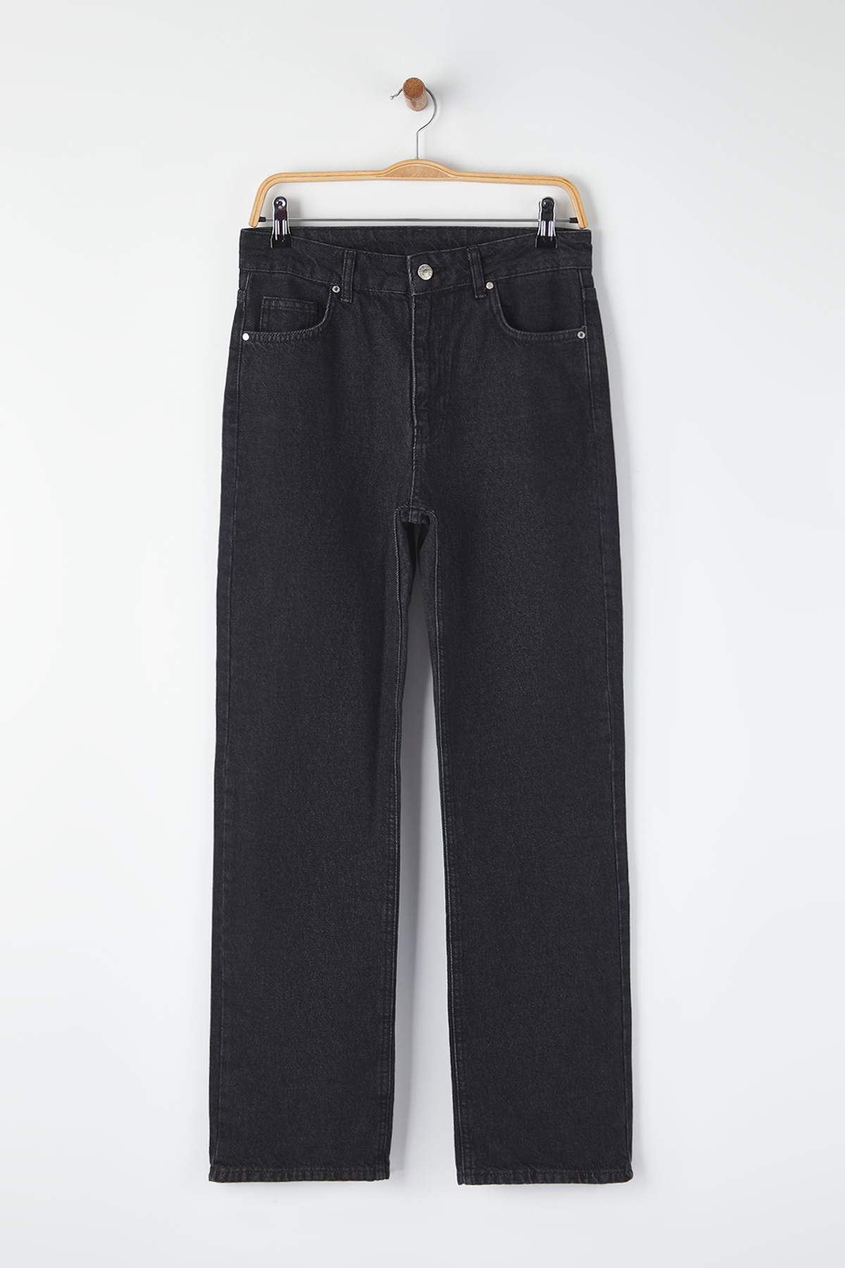 Trendyolmilla Siyah Yüksek Bel Straight Smoke Jeans TWOAW26JE00158