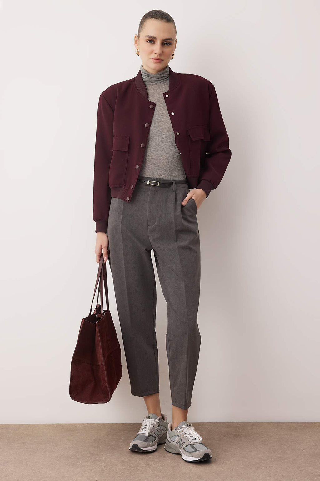 Trendyolmilla Gri Kemerli Havuç/Şalvar Kalıp Dokuma Pantolon TWOAW26PL00167