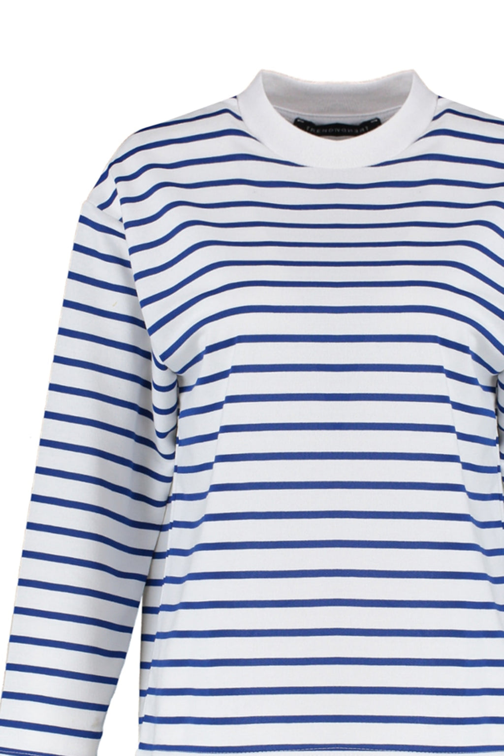 Trendyolmilla Beyaz Çizgili Oversize/Geniş Kesim Bisiklet Yaka İnce Örme Sweatshirt TWOAW23SW00326