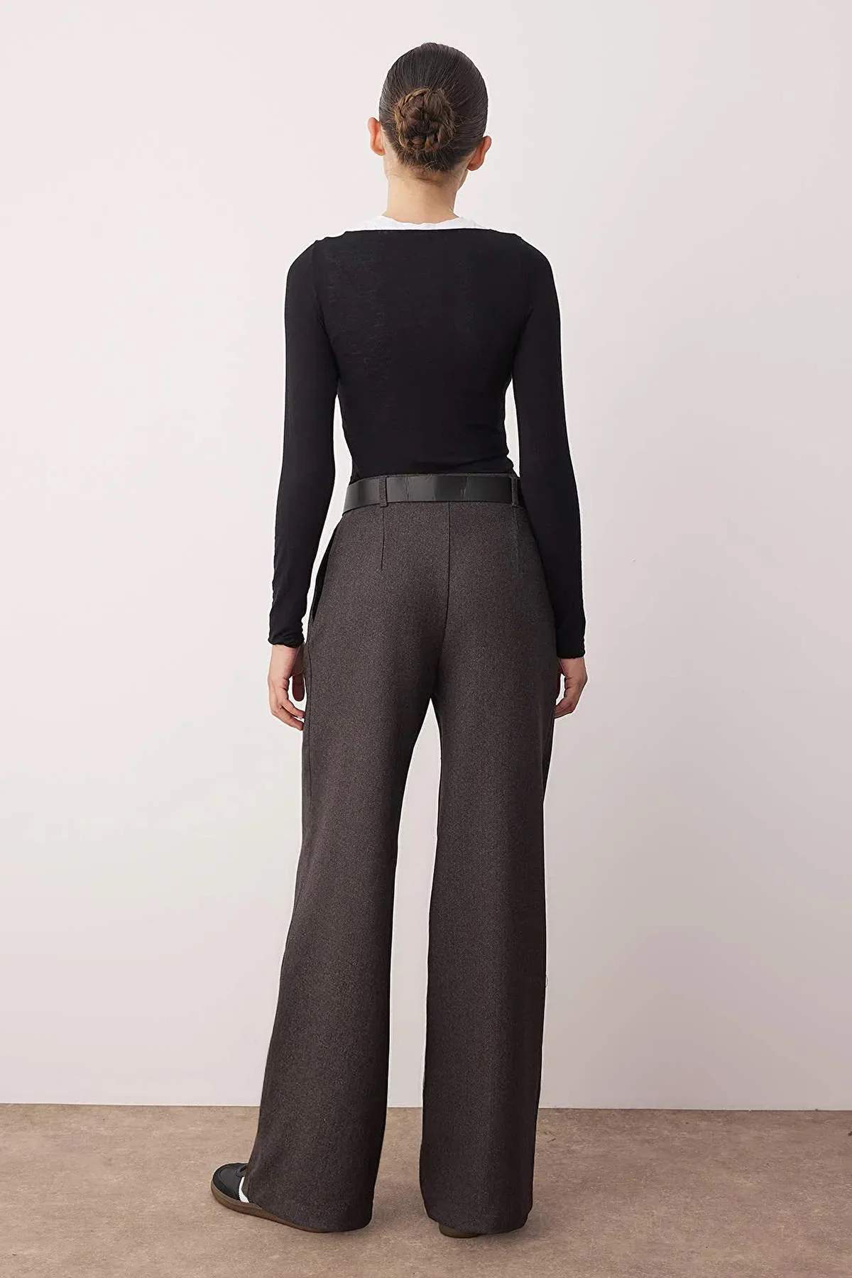 Gri Kemerli Wide Leg/Geniş Paça Kalın Kumaş Pantolon TWOAW26PL00033