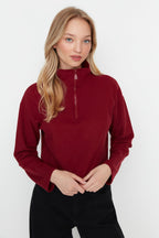Trendyolmilla Siyah Selanik/Triko Görünümlü Fermuarlı Yaka Regular/Normal Kalıp Örme Sweatshirt TWOAW22SW0732