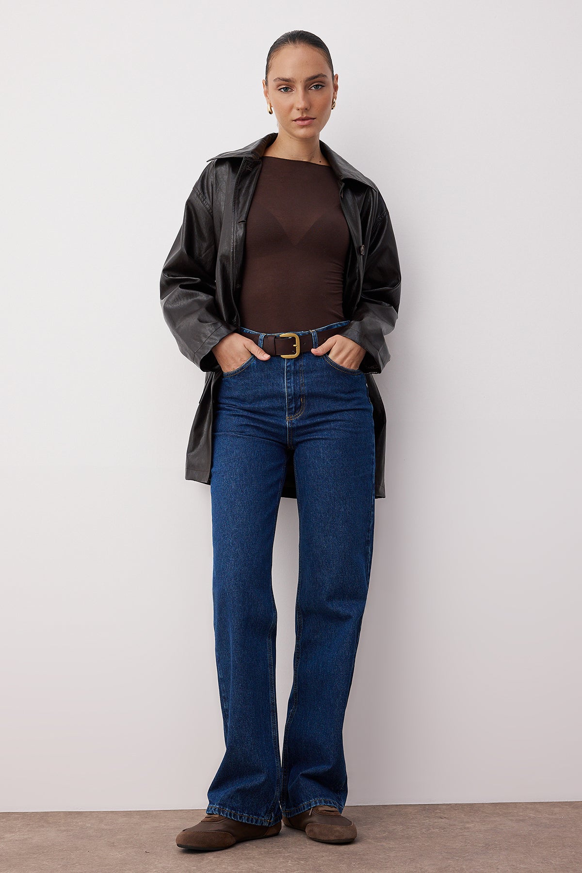 Trendyolmilla Koyu Mavi Yüksek Bel Wide Leg Geniş Paça %100 Pamuk Non-Stretch Jeans TWOSS23JE00068 Main image