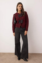 Trendyolmilla Bordo Bisiklet Yaka Kurdele Detaylı Triko Hırka TWOAW26HI00236 Triko Hırka TWOAW26HI00236