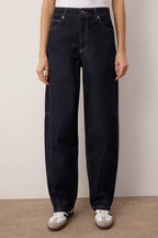 Koyu Mavi Yüksek Bel Dikiş Detaylı Barrel Jeans TWOAW26JE00237