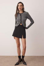 Trendyolmilla Kahverengi Fitted/Vücuda Oturan Kurdele Detaylı Crop Triko Hırka TWOAW26HI00173