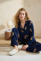 Trendyolmilla Ekru Kaplan Desenli Viskon Dokuma Pijama Takımı THMAW25PT00036