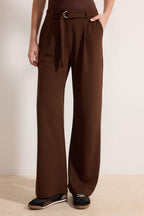 Trendyolmilla Koyu Kahverengi Kemerli Wideleg/Geniş Paça Yüksek Bel Smart Krep Kumaş Örme Pantolon TWOSS23PL00330
