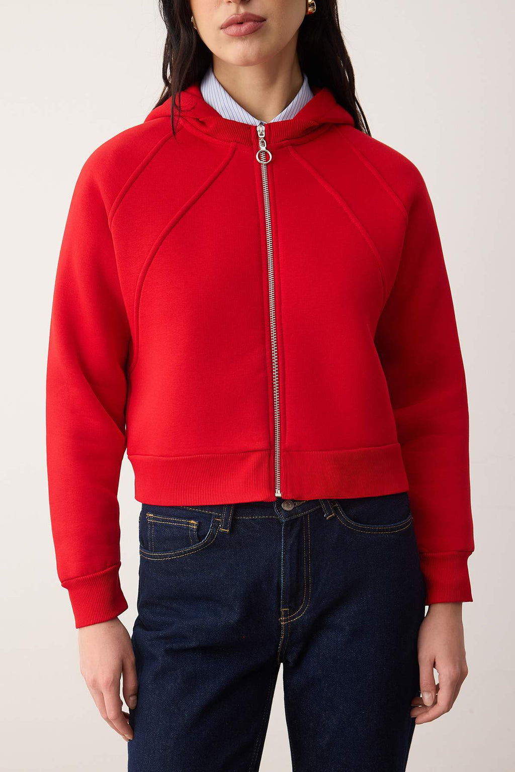 Trendyolmilla Kırmızı Regular Kalıp Crop Fermuarlı Kapüşonlu Kalın İçi Polarlı Örme Sweatshirt TWOAW26SW00045