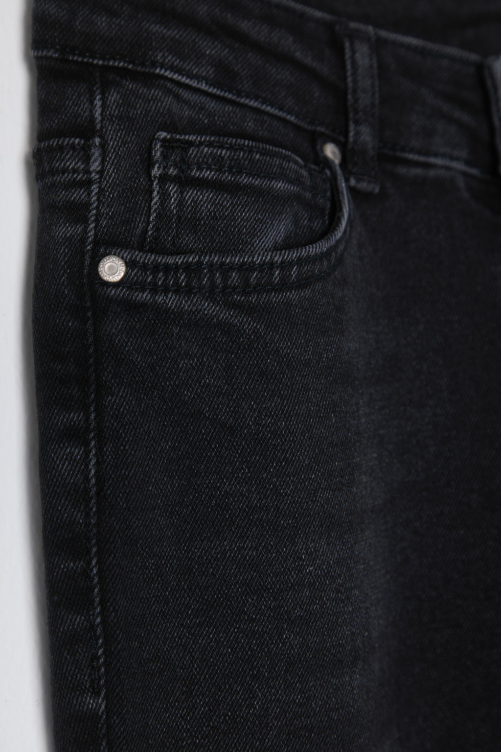 Trendyolmilla Koyu Mavi Yüksek Bel Comfort/Esnek Flare İspanyol Paça Jeans TWOSS25JE00110