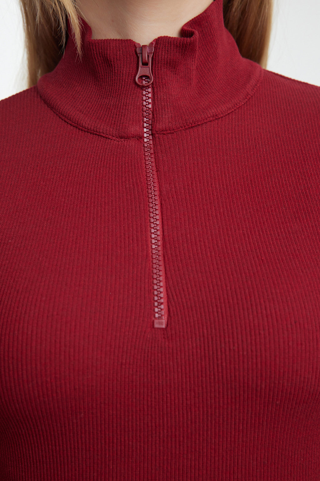 Trendyolmilla Siyah Fitted/vücuda Oturan Fermuarlı Yaka Esnek  Örme Bluz TWOAW25BZ00163