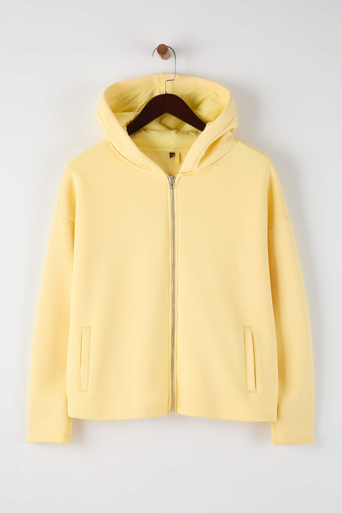 Trendyolmilla Gri Melanj Kalın İçi Polarlı Kapüşonlu Fermuarlı Oversize/Geniş Kesim Örme Sweatshirt TWOAW26SW00111