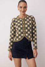 Trendyolmilla Kahverengi Baklava/Ekose Desenli Bisiklet Yaka Crop Triko Hırka TWOAW26HI00239