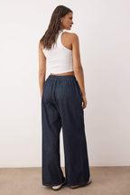 Koyu Mavi Beli Bağlama Detaylı Yüksek Bel Ekstra Wide Leg Jeans TWOAW26JE00236