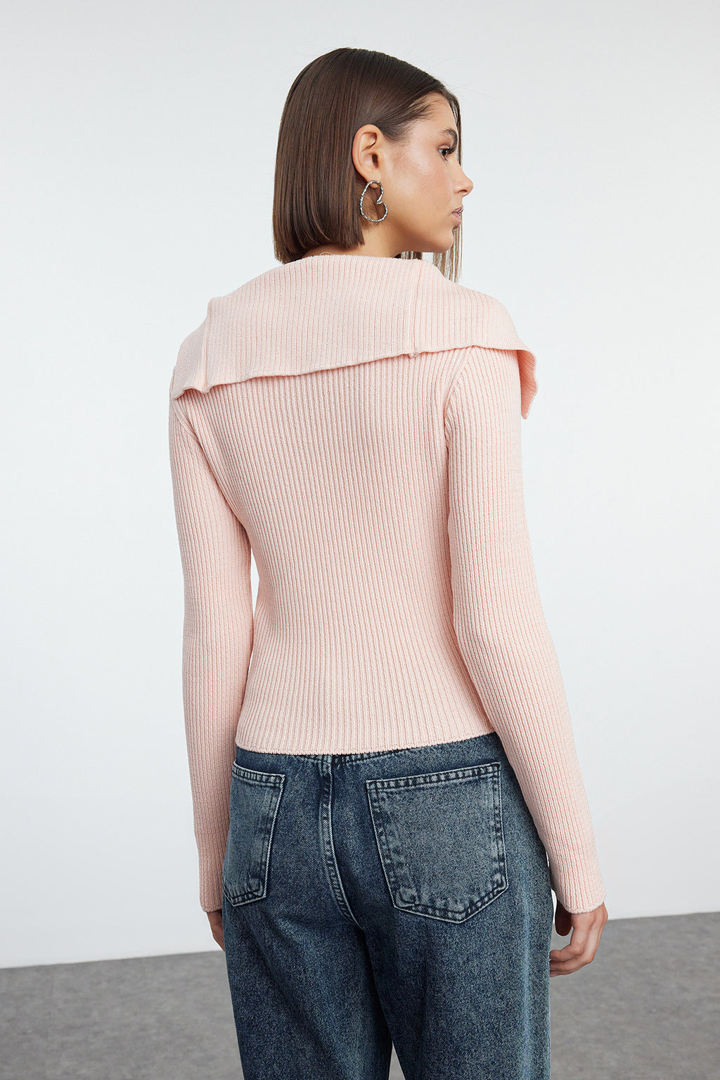 Trendyolmilla Siyah Merserize Görünümlü Premium İplik/Özel İplik Fitted/Vücudu Saran Triko Hırka TWOAW25HI00254